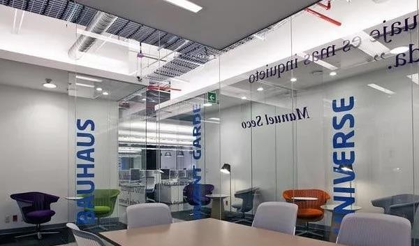 辦公室為何喜歡用密封固化劑地坪施工打造出獨(dú)特的裝修風(fēng)格？