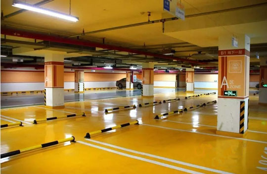 停車場地坪漆施工后出現(xiàn)色差的因素？