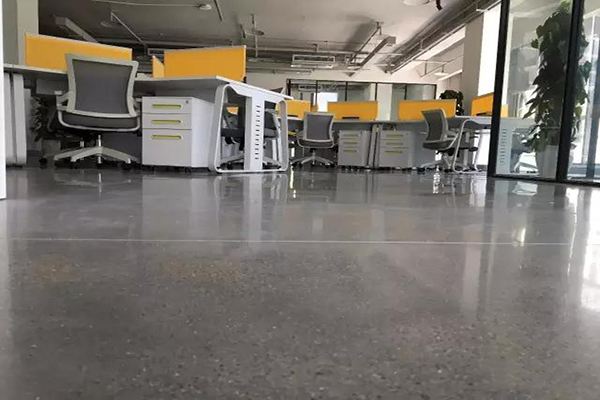 兩種不同的密封固化劑施工工藝會(huì)帶來怎樣的效果？