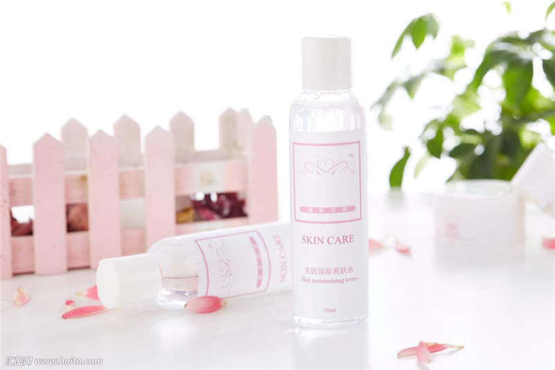 在化妝品生產(chǎn)中，環(huán)氧地坪涂料施工公司處于什么位置？