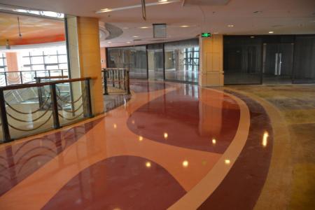 瓷磚褪色破裂不用怕？看環(huán)保地坪涂料施工廠怎么做？