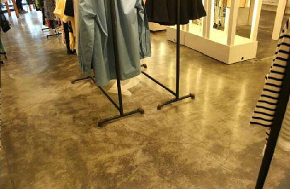 時(shí)過(guò)境遷，復(fù)古地坪涂料施工的地面逐漸流行